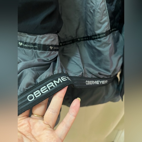 Obermeyer Men's Charcoal and Black Ski Jacket Multiple Pockets size medium - Picture 8 of 10